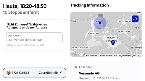 Pärchen hat ein großes Paket erhalten und trägt es gemeinsam